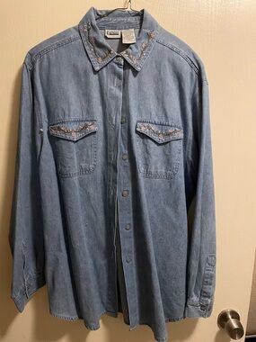Vintage Capacity Light Blue Embroidered Denim Button-Down Shirt